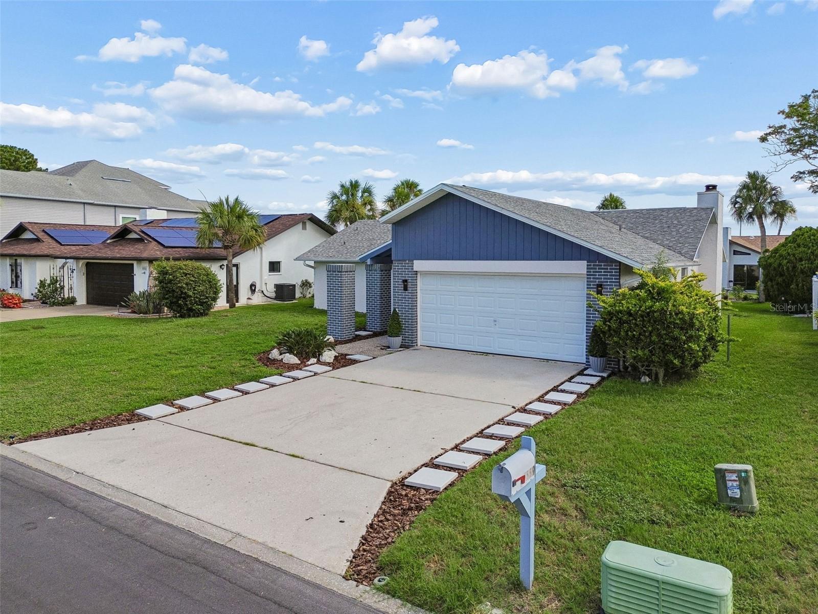 4559 INGERSOL PLACE