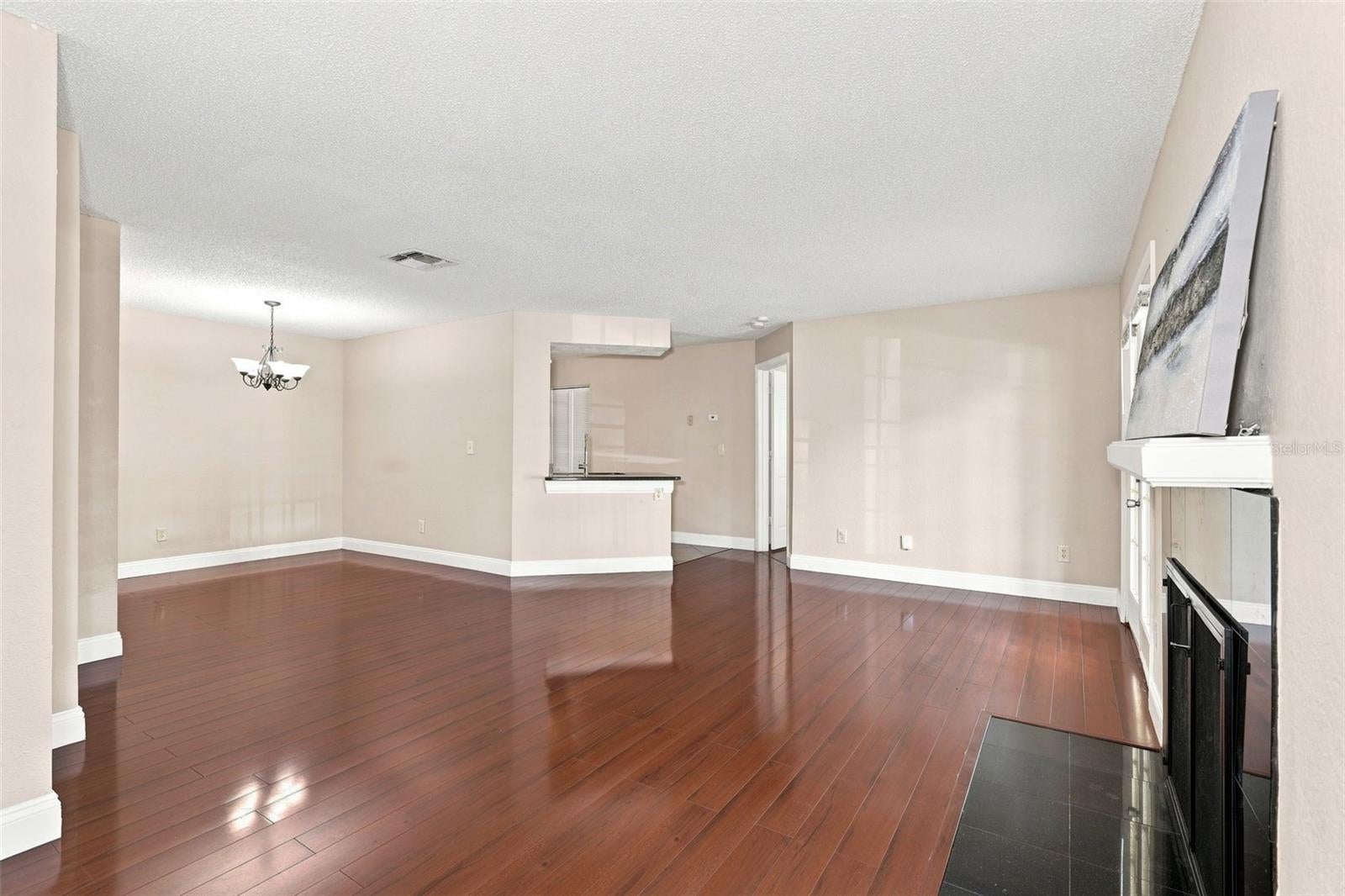2550 N ALAFAYA TRAIL 12104
