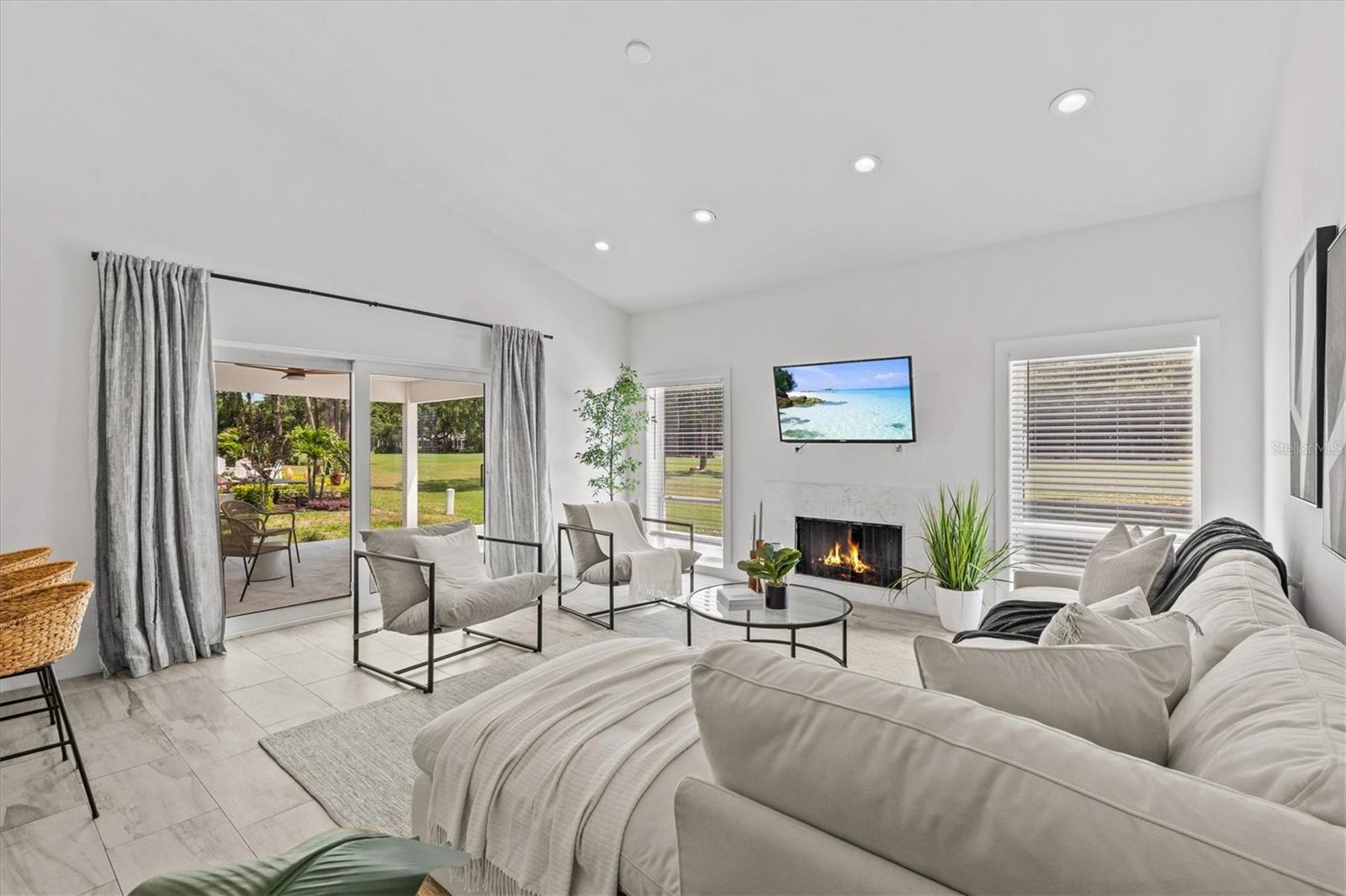 FEATHER SOUND CUSTOM HOME SITE - Residential