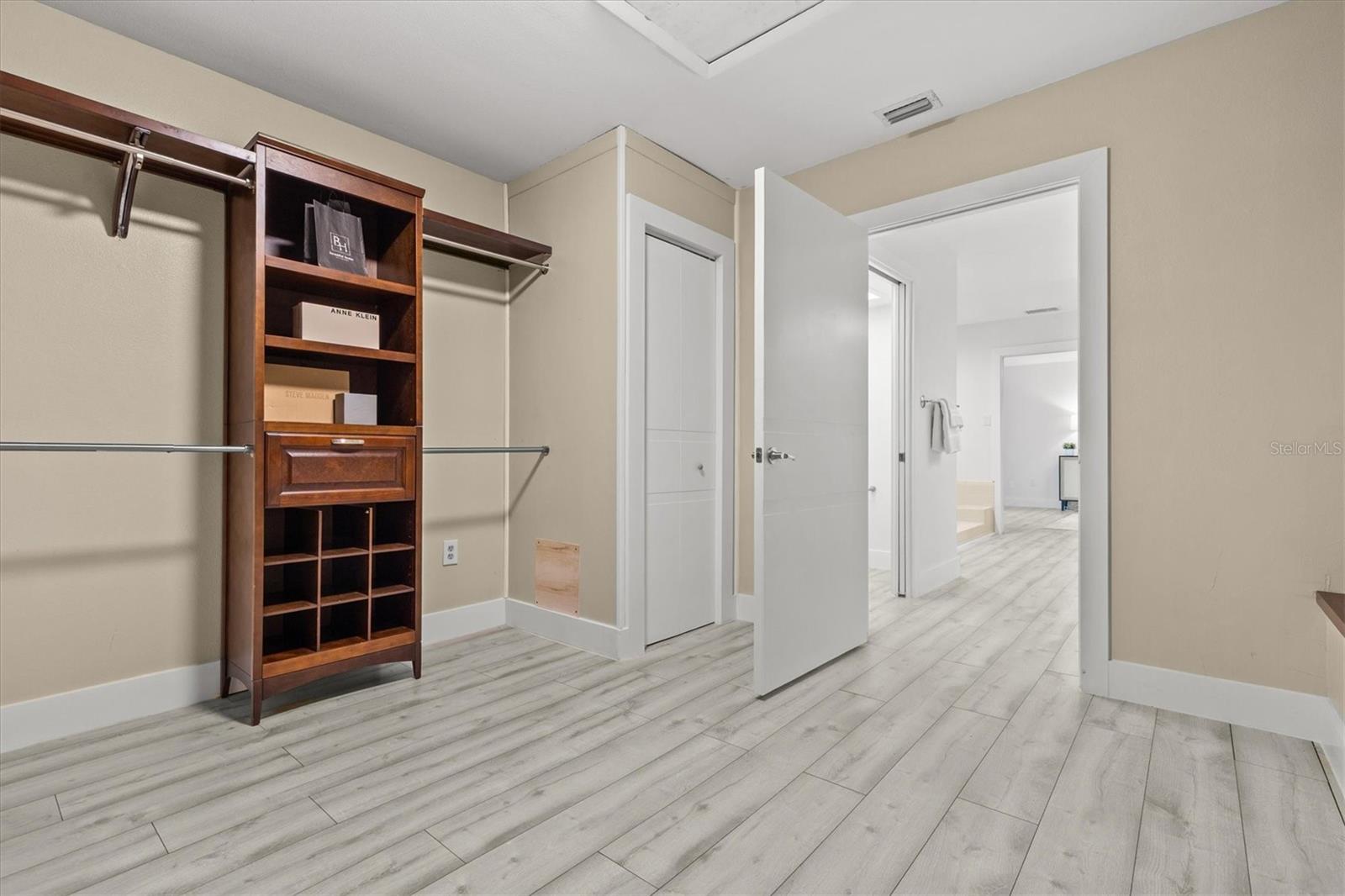 FEATHER SOUND CUSTOM HOME SITE - Residential
