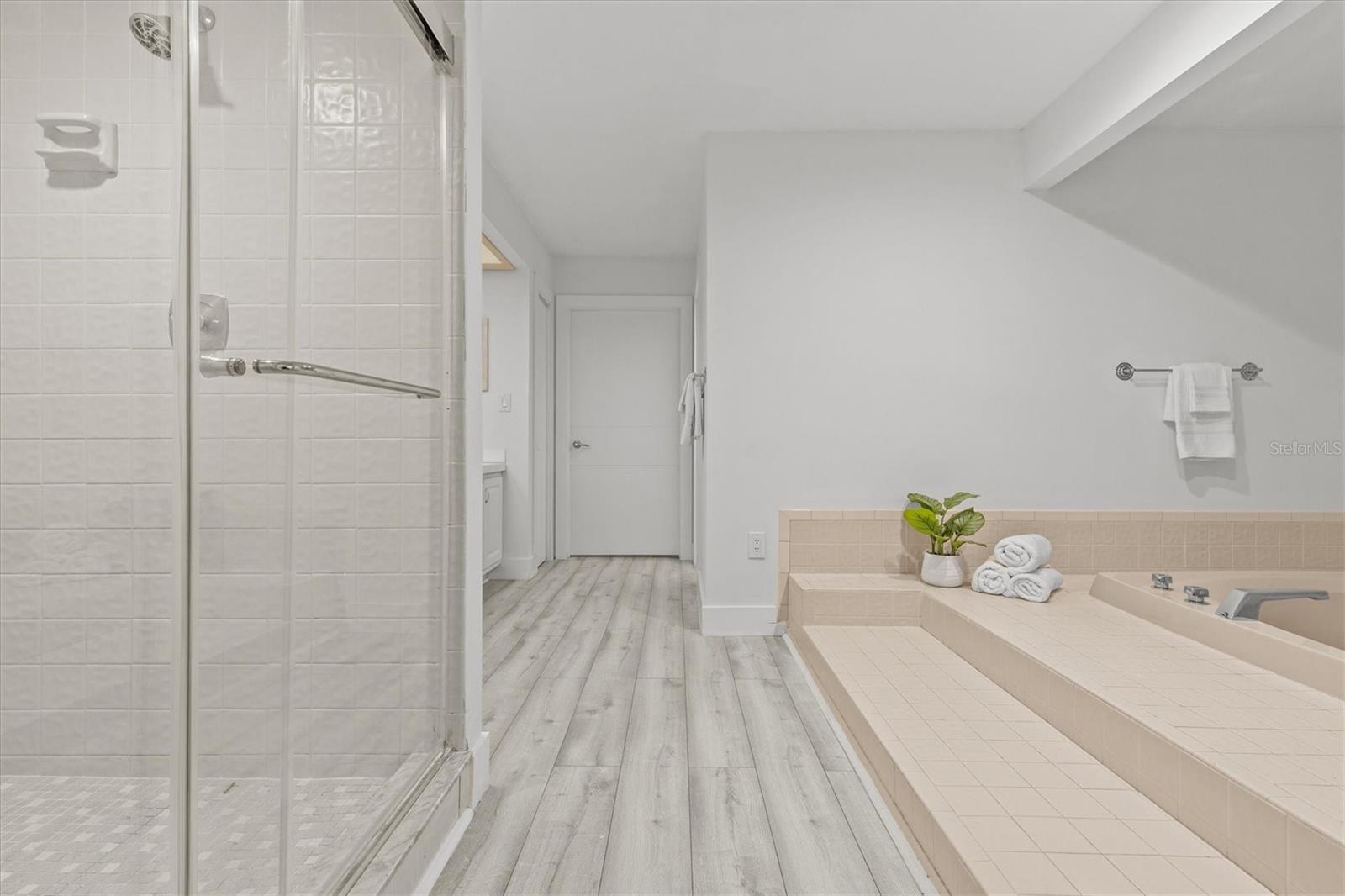 FEATHER SOUND CUSTOM HOME SITE - Residential