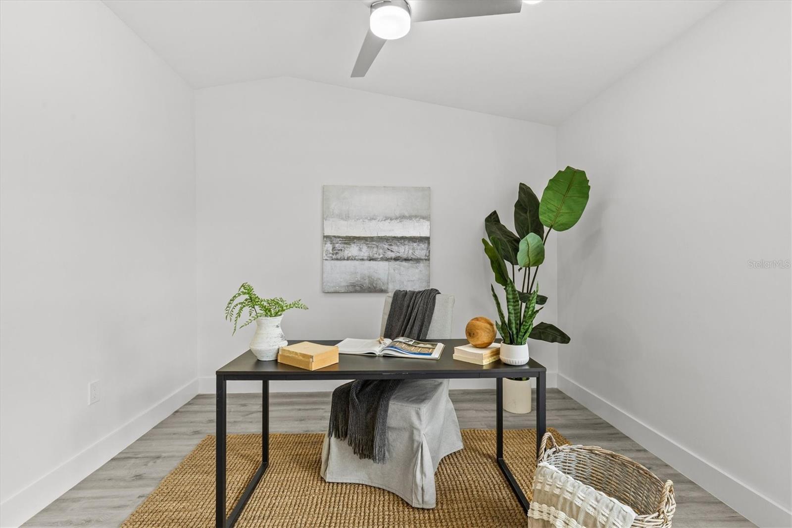 FEATHER SOUND CUSTOM HOME SITE - Residential