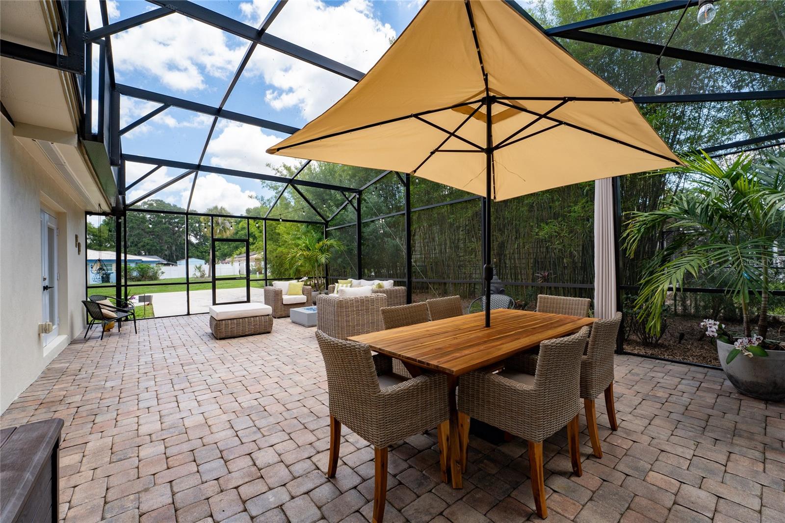 FAIRLAWN MANOR - Residential