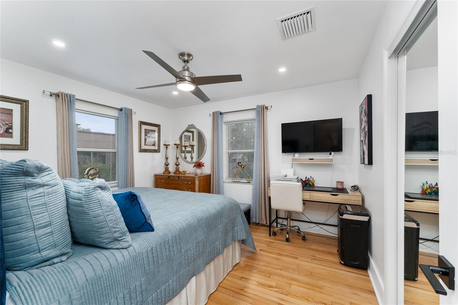 FAIRLAWN MANOR - Residential