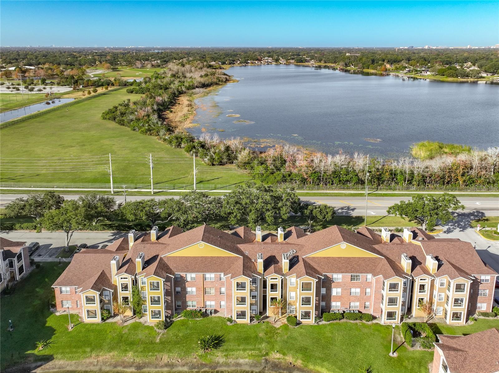 REGENCY GARDENS CONDOS - Residential