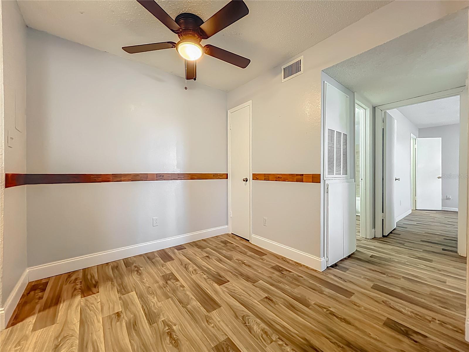 REGENCY GARDENS CONDOS - Residential