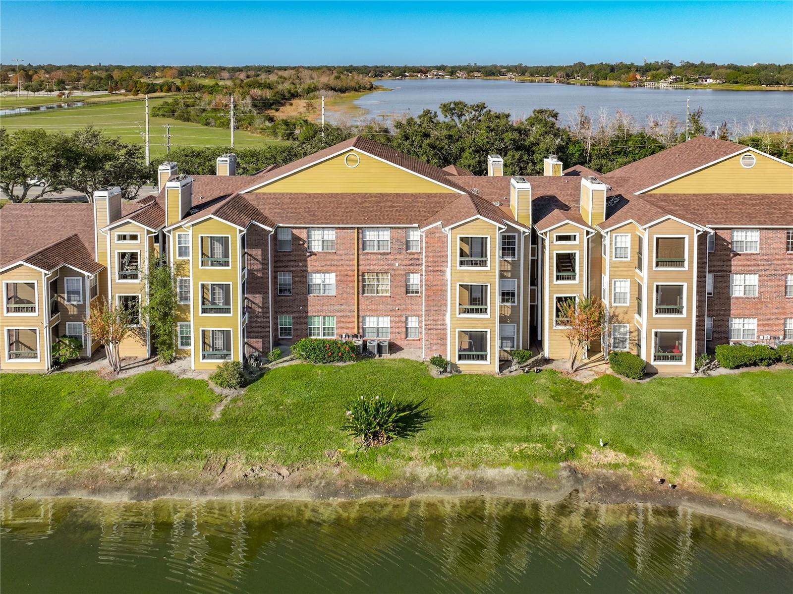 REGENCY GARDENS CONDOS - Residential