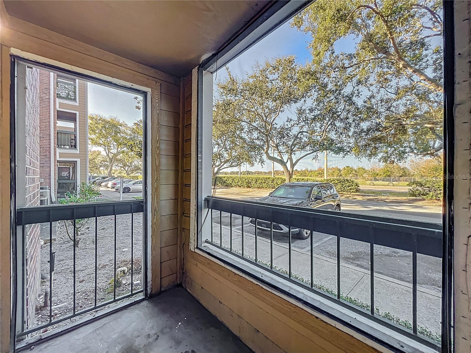 REGENCY GARDENS CONDOS - Residential