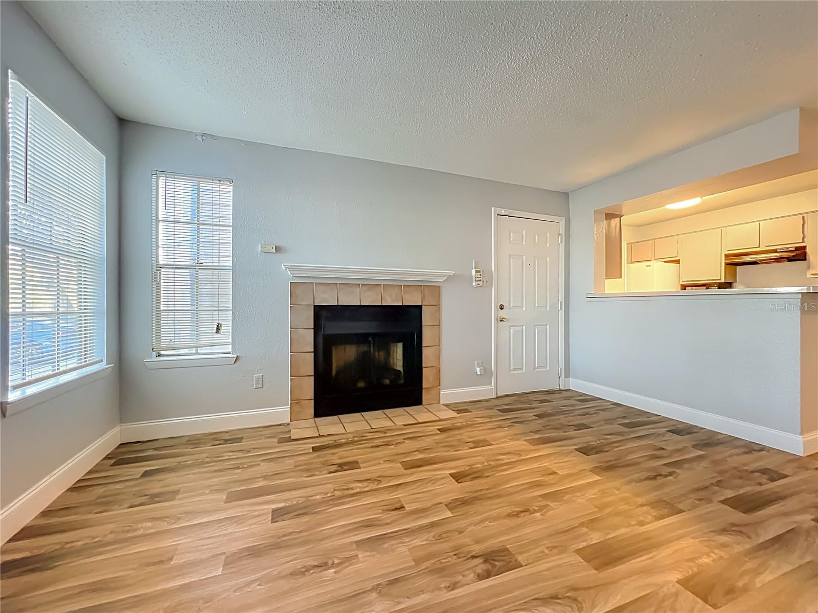 REGENCY GARDENS CONDOS - Residential