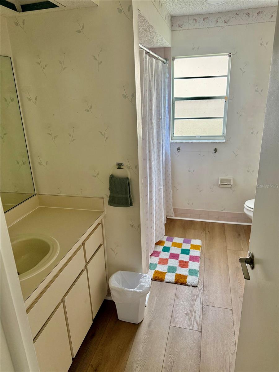 WOOD TRAIL VILLAGE - Residential Lease