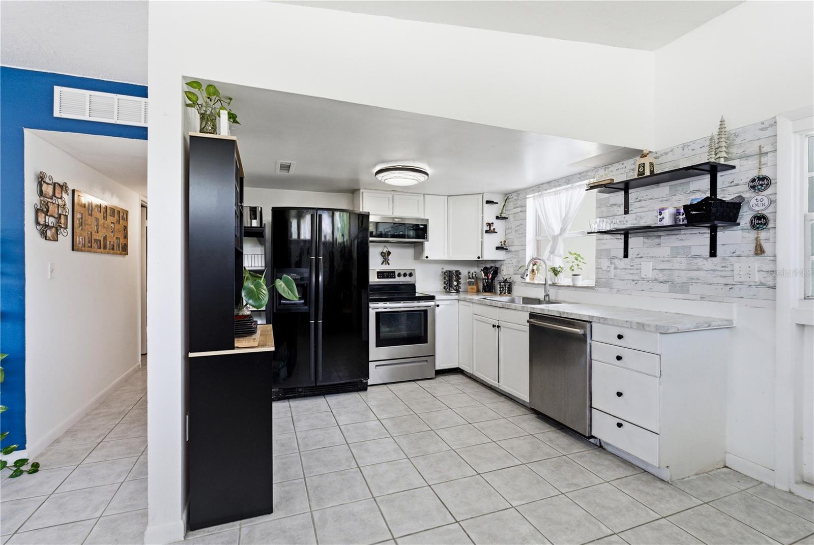 BONNEVILLE SEC 02 - Residential