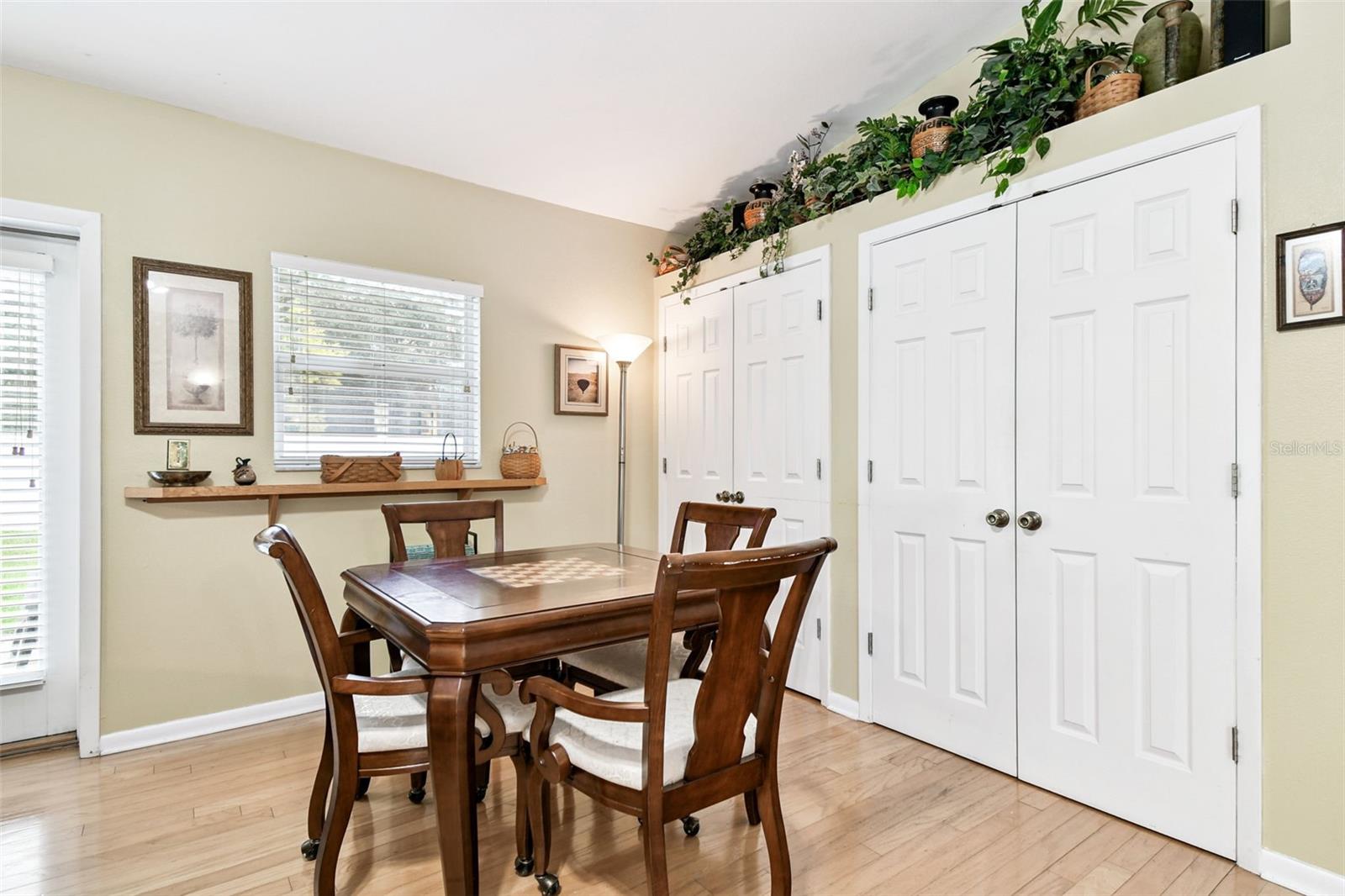 WESTLAKE VILLAGE REP TRACTS 5 & 6 - Residential
