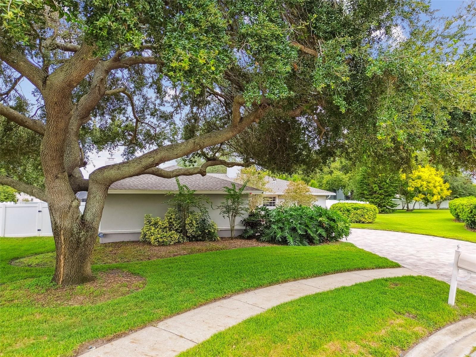 WESTLAKE VILLAGE REP TRACTS 5 & 6 - Residential