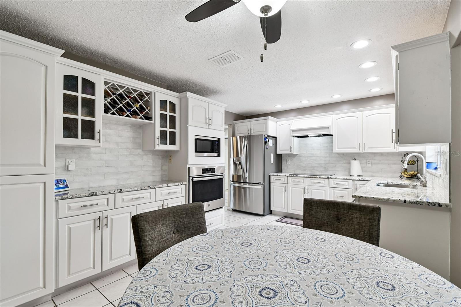 WESTLAKE VILLAGE REP TRACTS 5 & 6 - Residential