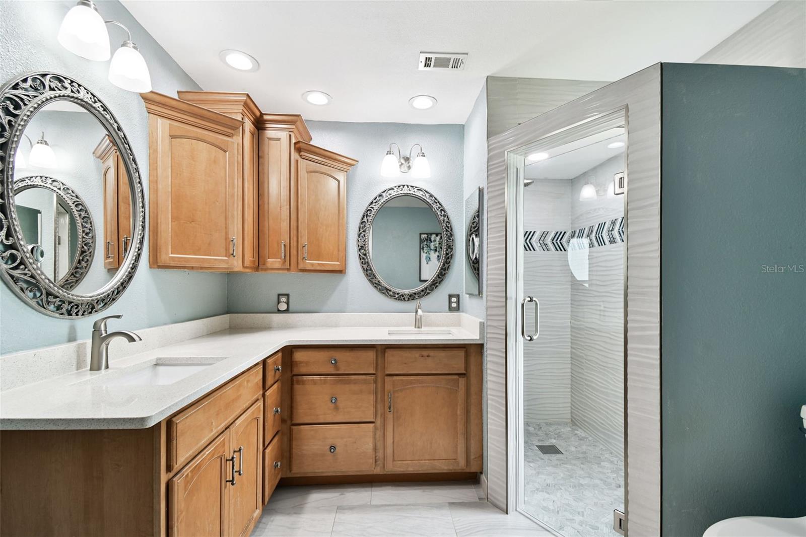 WESTLAKE VILLAGE REP TRACTS 5 & 6 - Residential