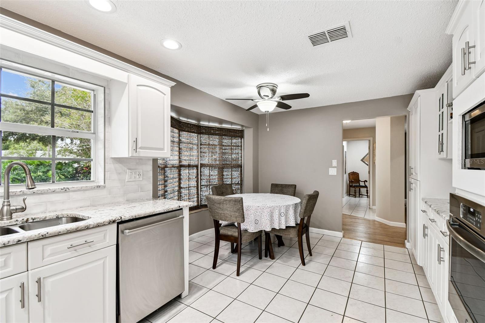 WESTLAKE VILLAGE REP TRACTS 5 & 6 - Residential