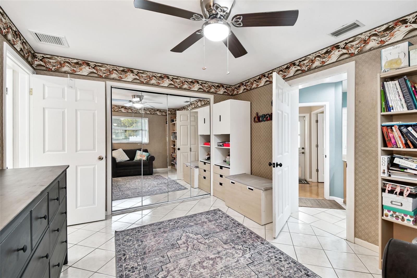 WESTLAKE VILLAGE REP TRACTS 5 & 6 - Residential