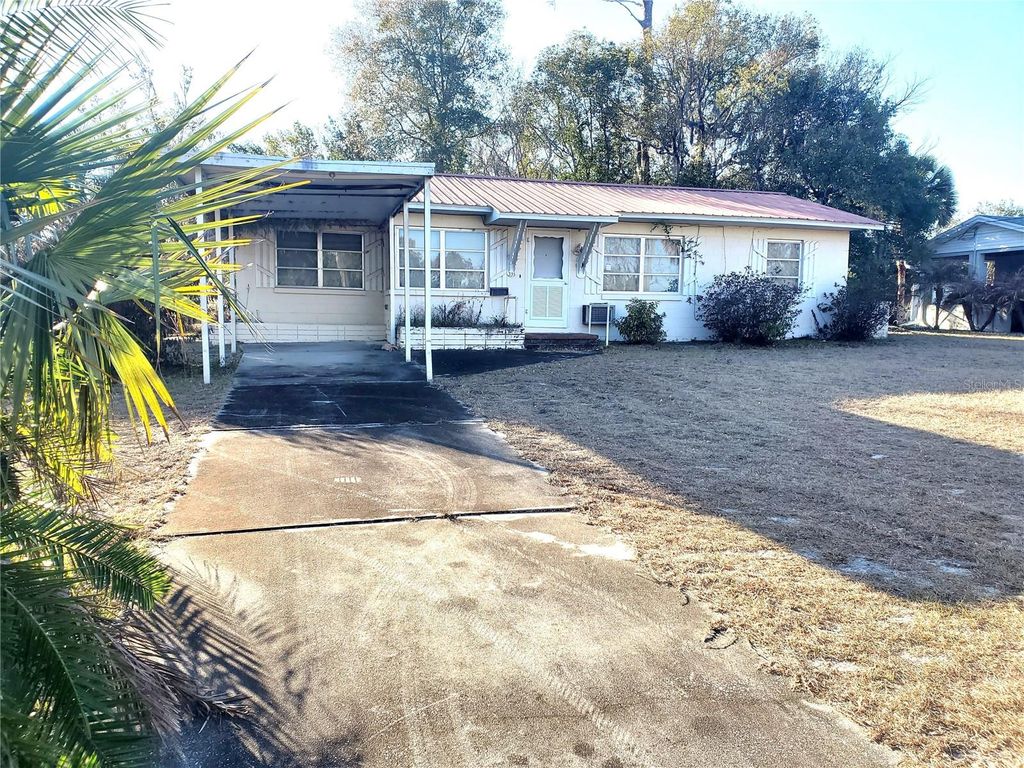 Photo of 335 S Carpenter Avenue, Orange City, FL 32763 (MLS # V4947272)