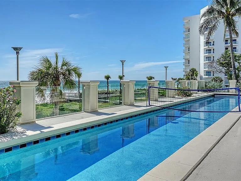 REGENT COURT - Residential