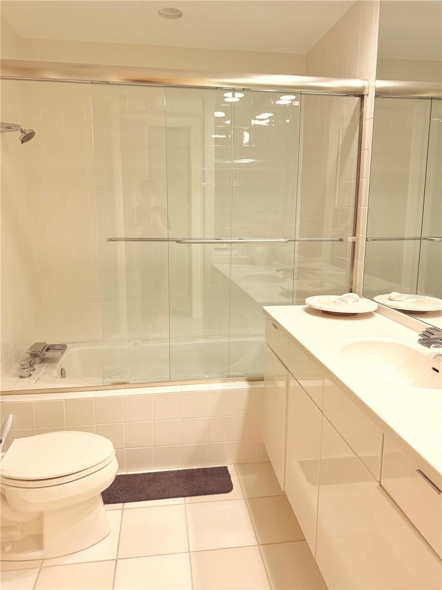 REGENT COURT - Residential