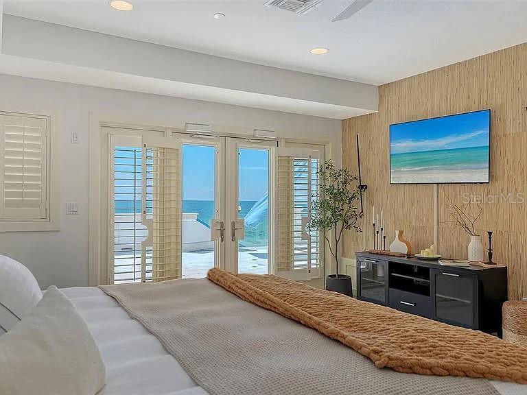 REGENT COURT - Residential