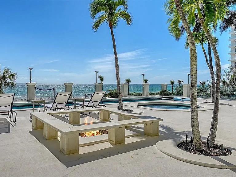 REGENT COURT - Residential