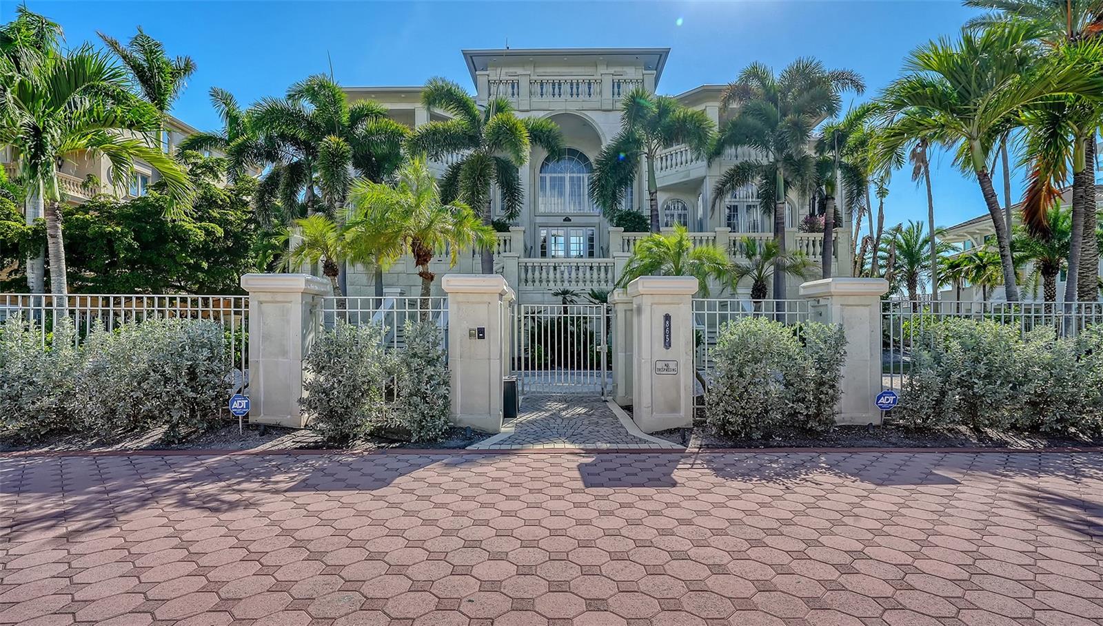 865 LONGBOAT CLUB ROAD