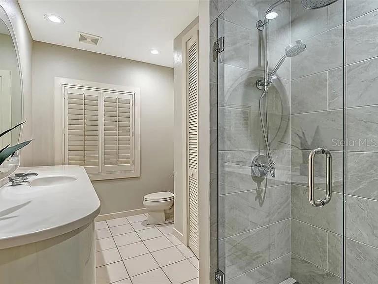 REGENT COURT - Residential