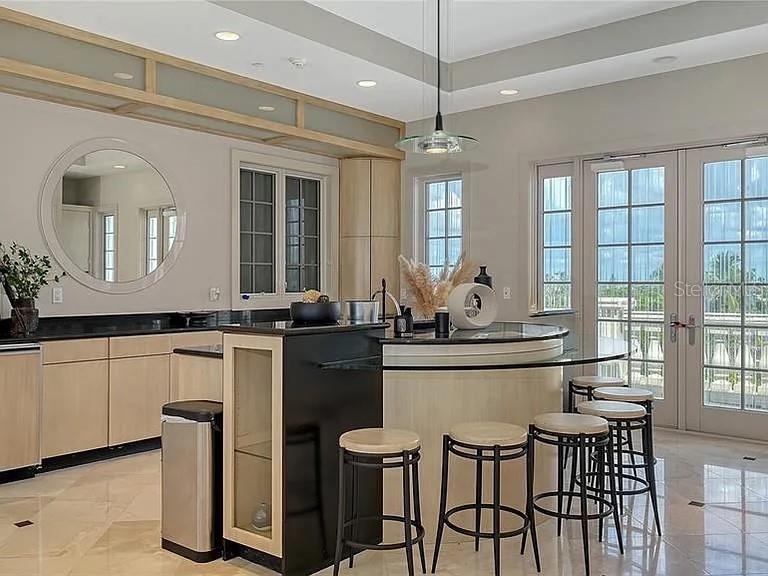 REGENT COURT - Residential