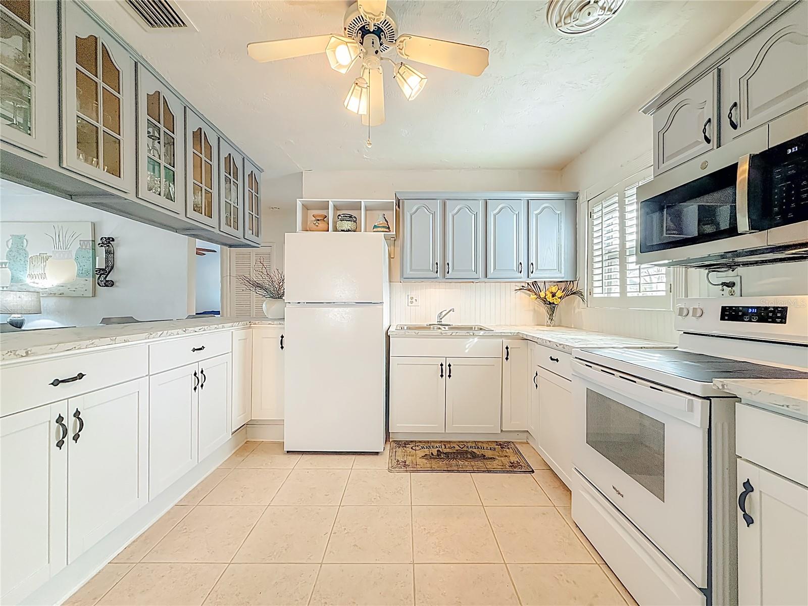 PASADENA SHORES - Residential