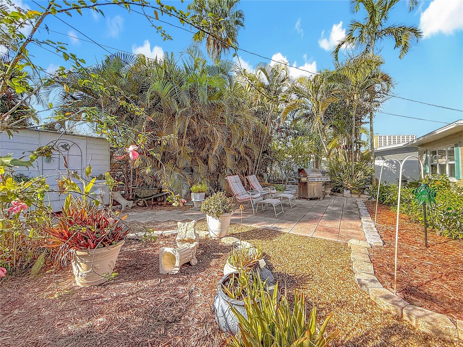 PASADENA SHORES - Residential