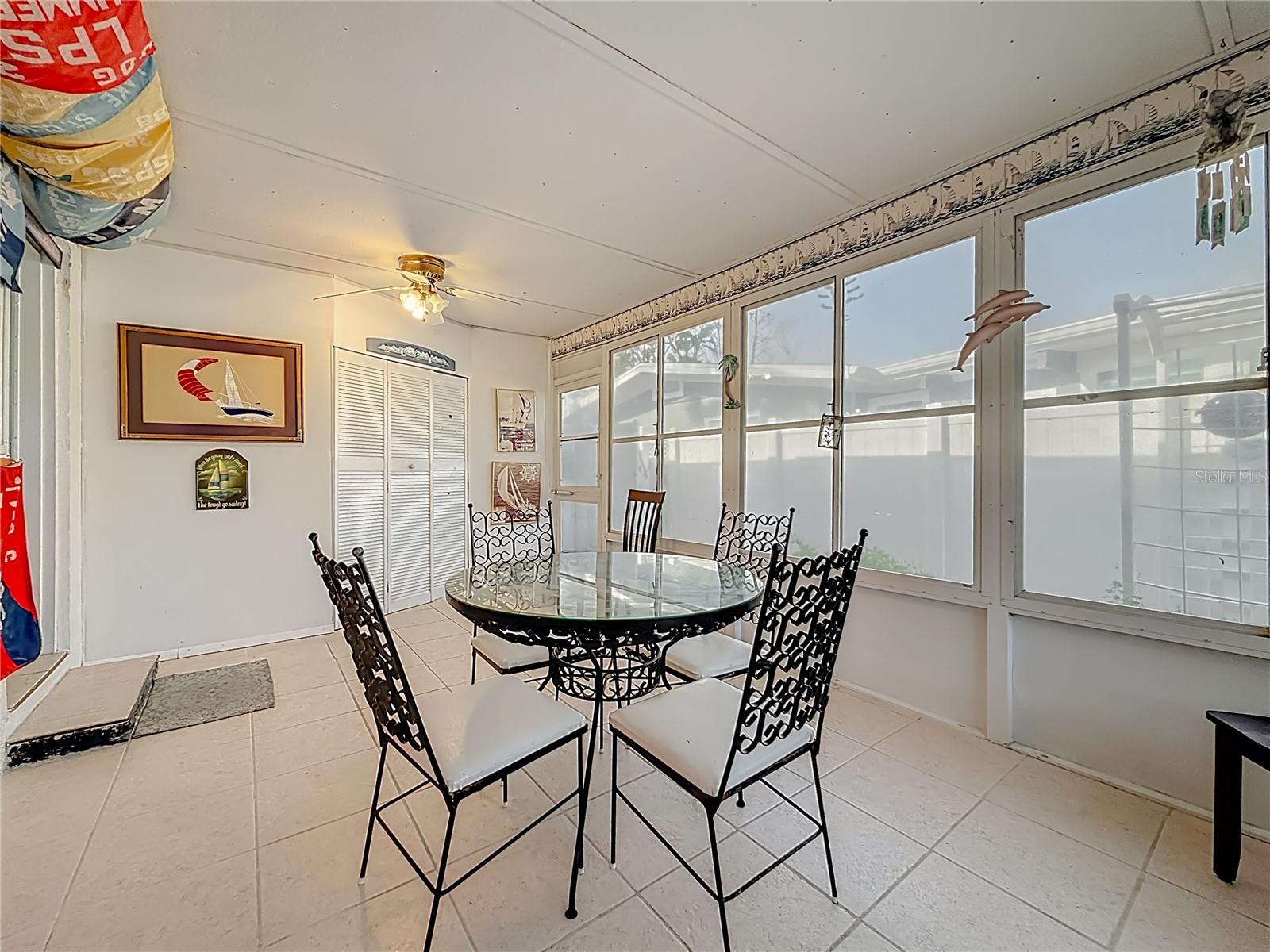 PASADENA SHORES - Residential