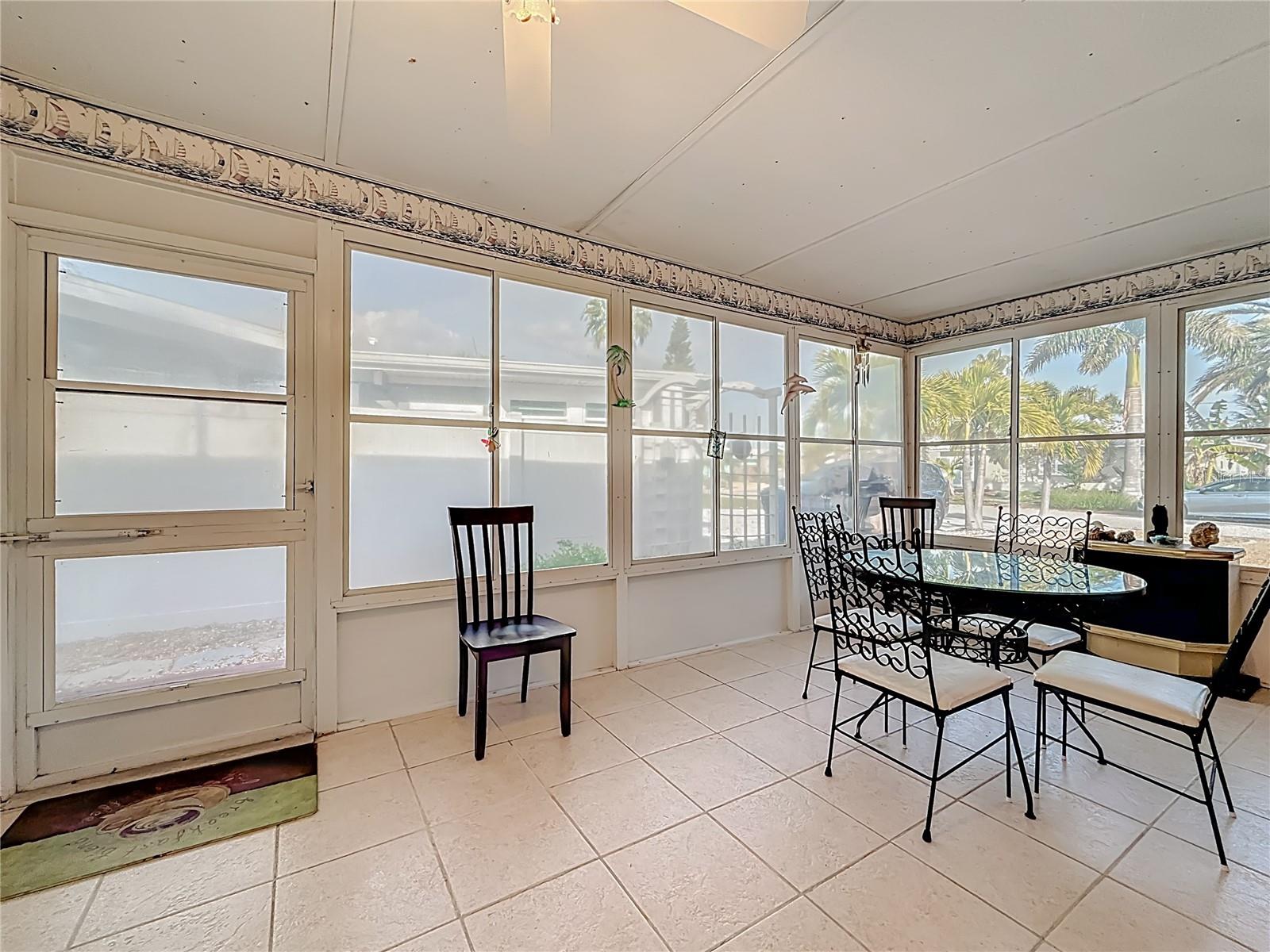 PASADENA SHORES - Residential