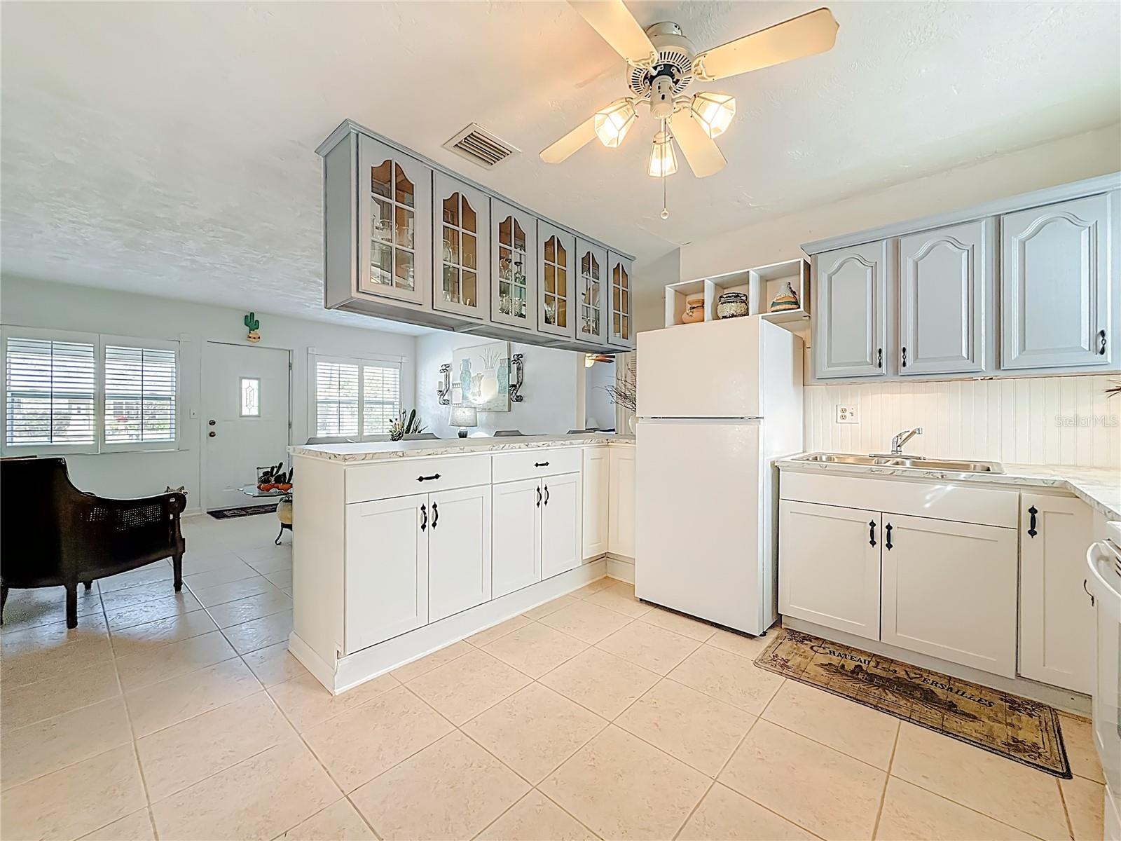 PASADENA SHORES - Residential