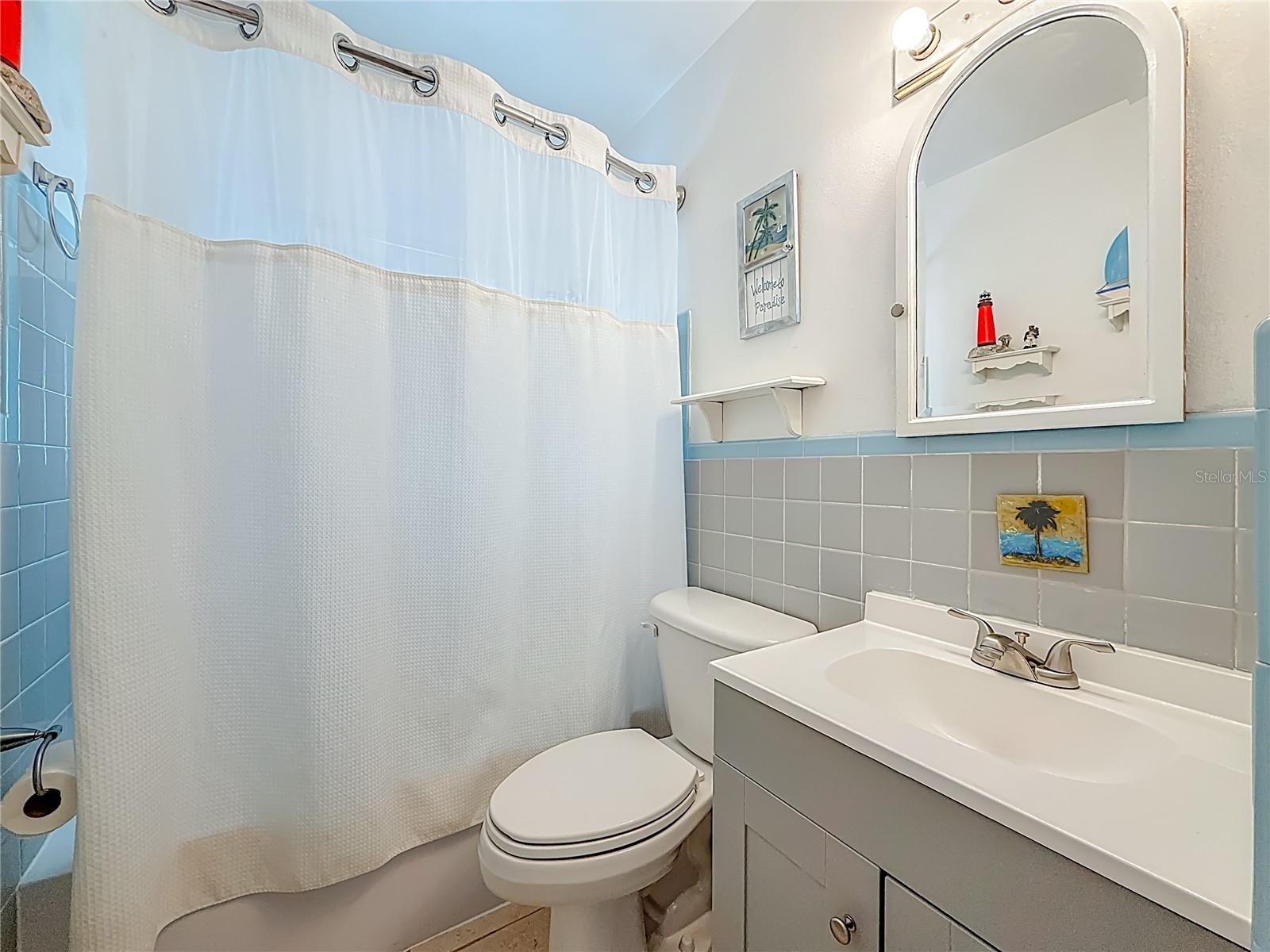 PASADENA SHORES - Residential