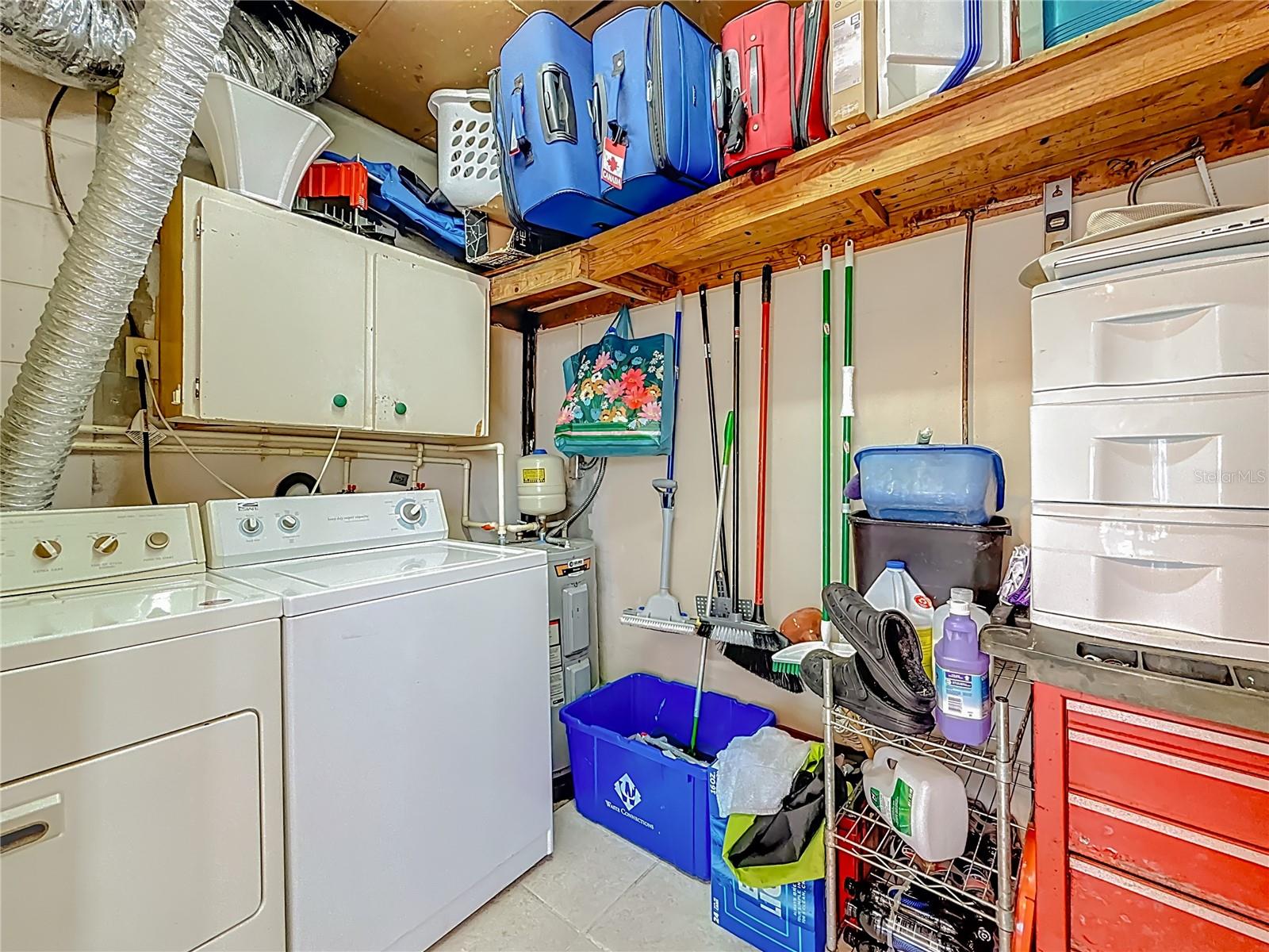 PASADENA SHORES - Residential