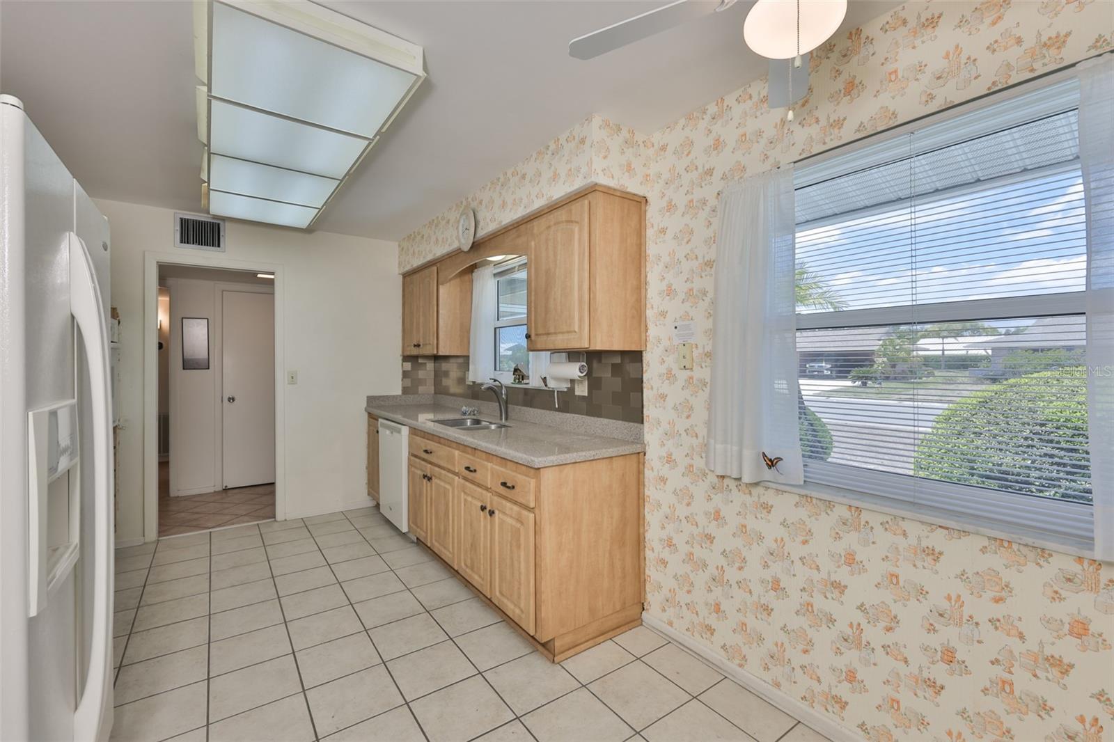 DEL WEBBS SUN CITY FLORIDA UN - Residential