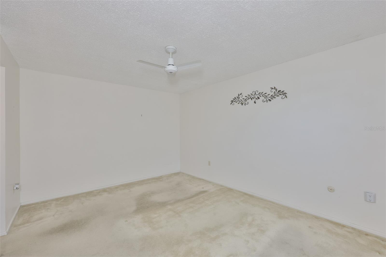 DEL WEBBS SUN CITY FLORIDA UN - Residential