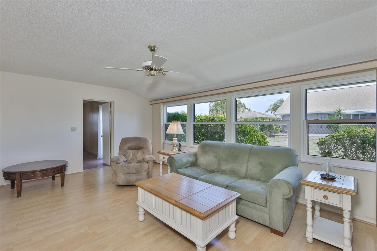 DEL WEBBS SUN CITY FLORIDA UN - Residential