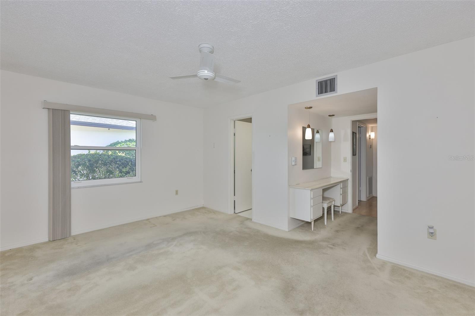 DEL WEBBS SUN CITY FLORIDA UN - Residential