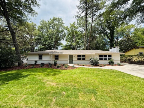 Photo of 900 NW 39th Drive, Gainesville, FL 32605 (MLS # GC541060)