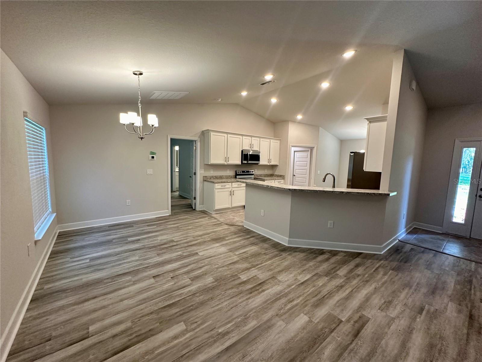 1265 GROVELAND LANE