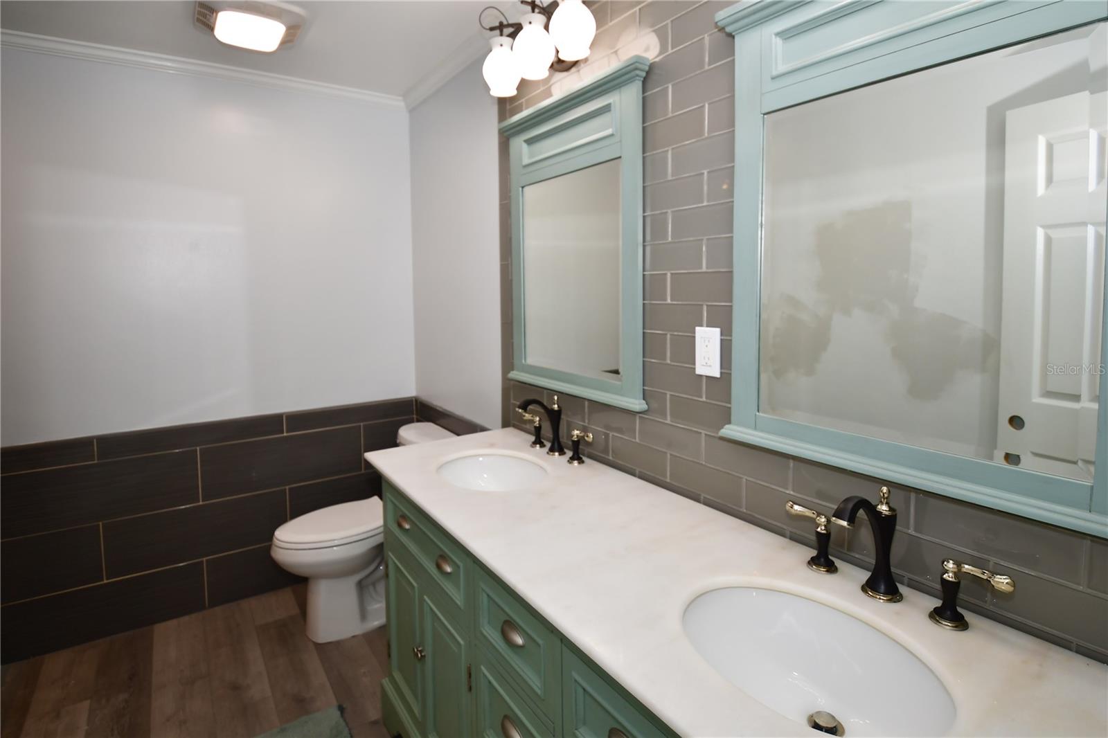 SEMINOLE LAKE GOLF & COUNTRY CLUB ESTATE - Residential