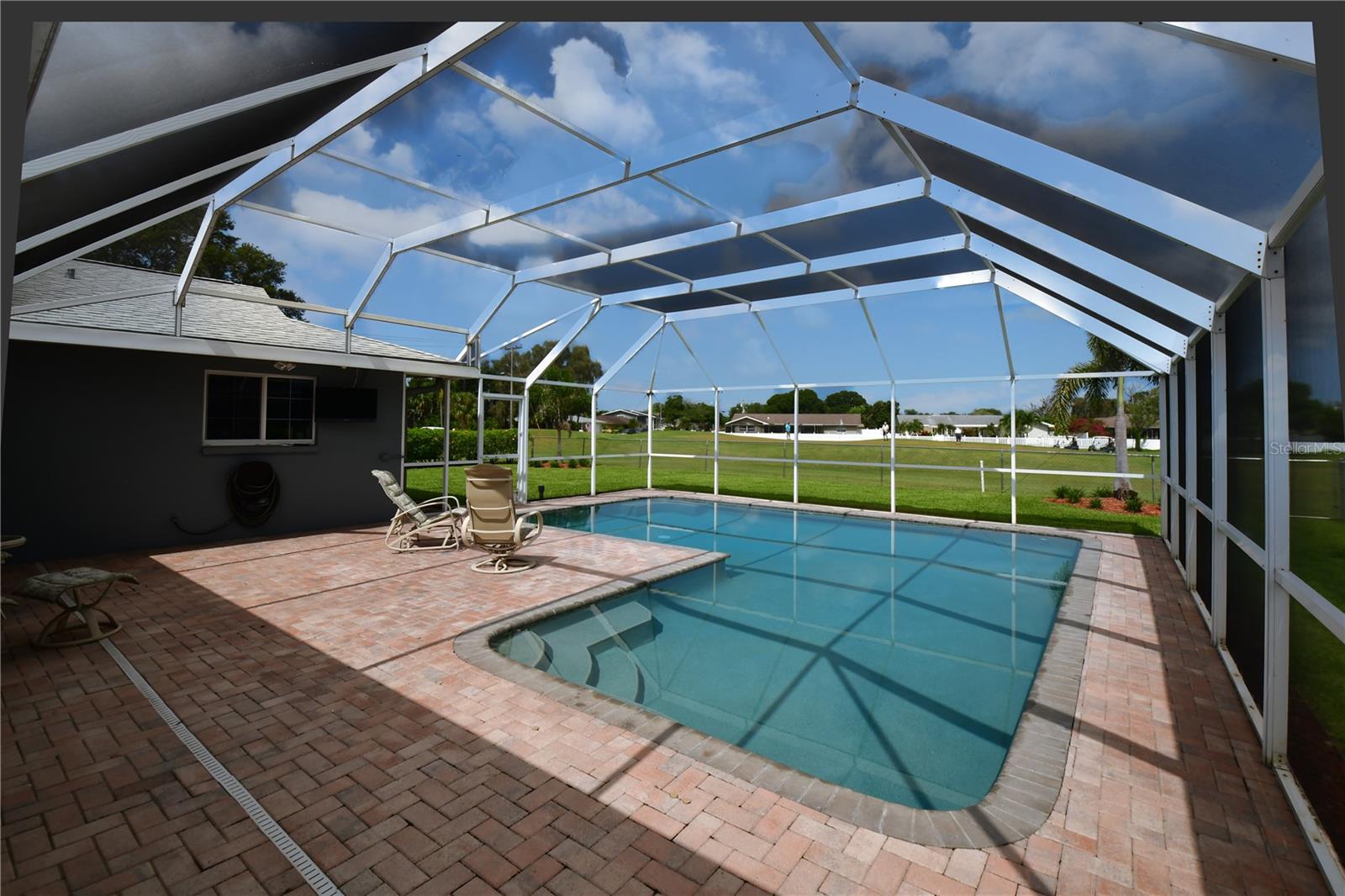 SEMINOLE LAKE GOLF & COUNTRY CLUB ESTATE - Residential