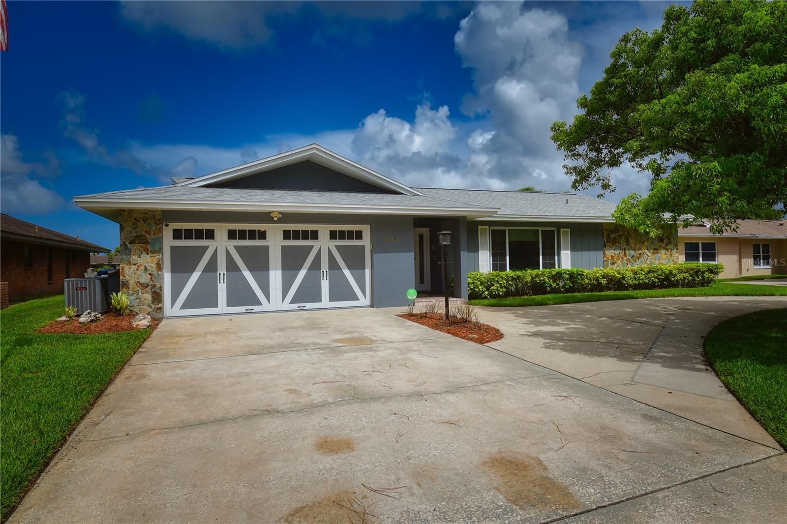 SEMINOLE LAKE GOLF & COUNTRY CLUB ESTATE - Residential