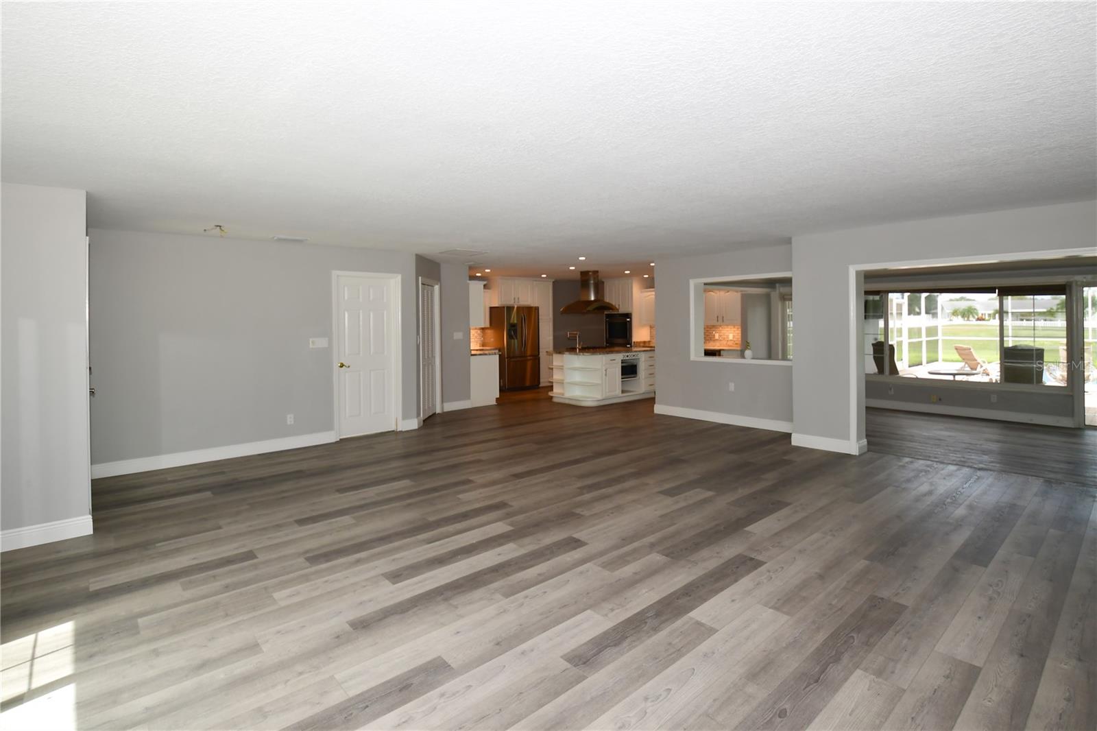 SEMINOLE LAKE GOLF & COUNTRY CLUB ESTATE - Residential