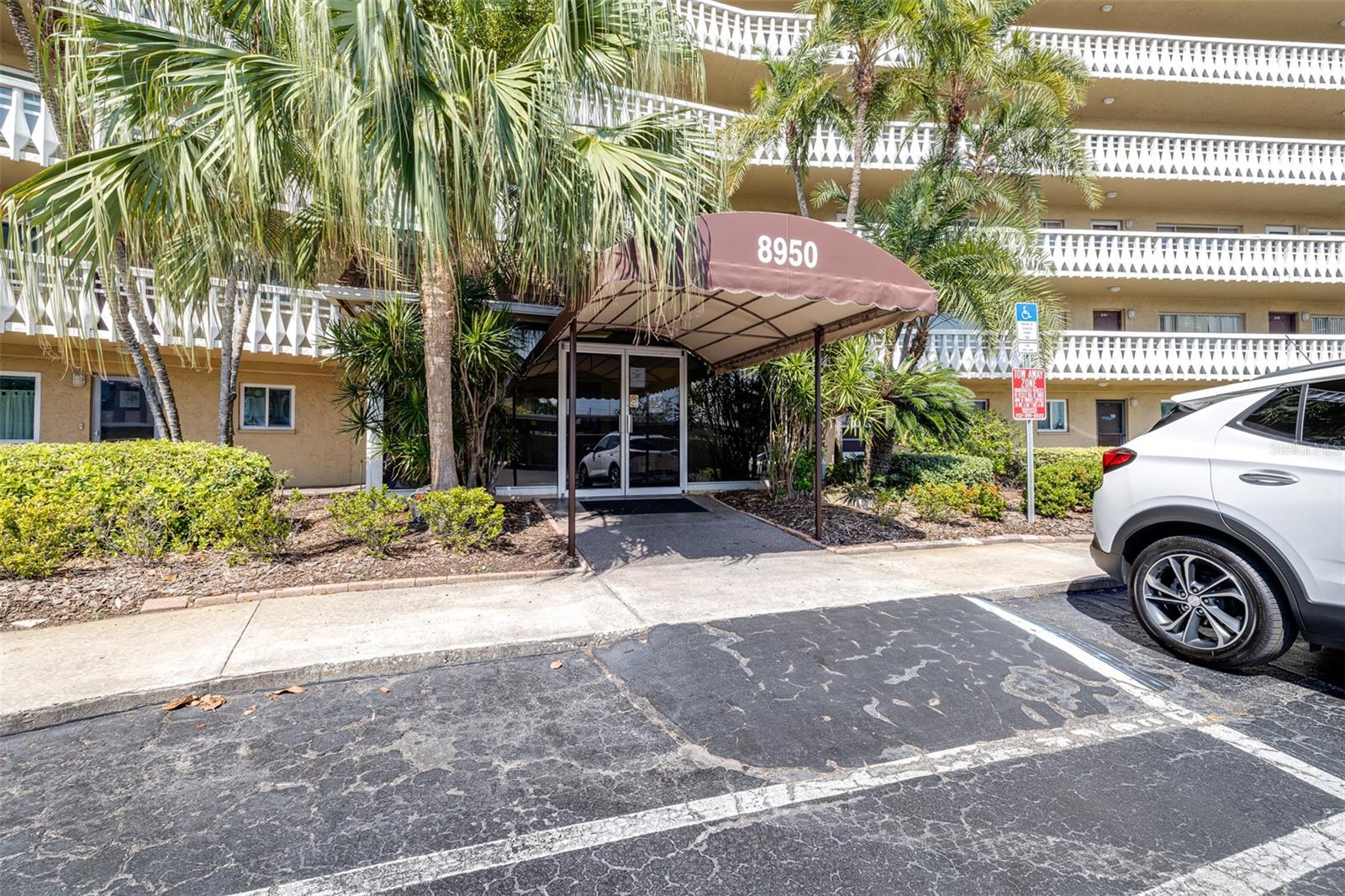 8950 PARK BOULEVARD 609