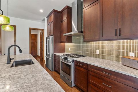 Tiny photo for 1000 S 9th Street, Leesburg, FL 34748 (MLS # G5101187)