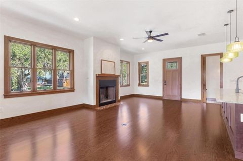 Tiny photo for 1000 S 9th Street, Leesburg, FL 34748 (MLS # G5101187)