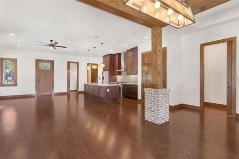 Tiny photo for 1000 S 9th Street, Leesburg, FL 34748 (MLS # G5101187)